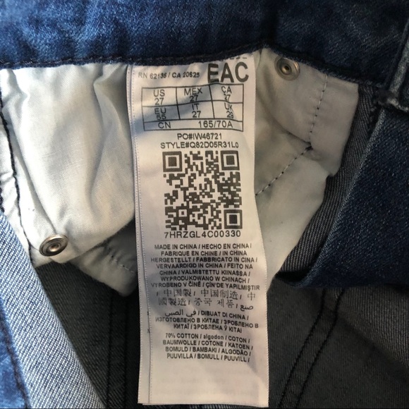 High waisted GUESS denim shorts - Picture 5 of 5